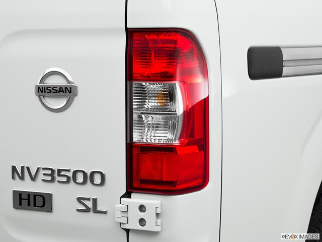 2014 shops nissan nv passenger nv3500 hd sv